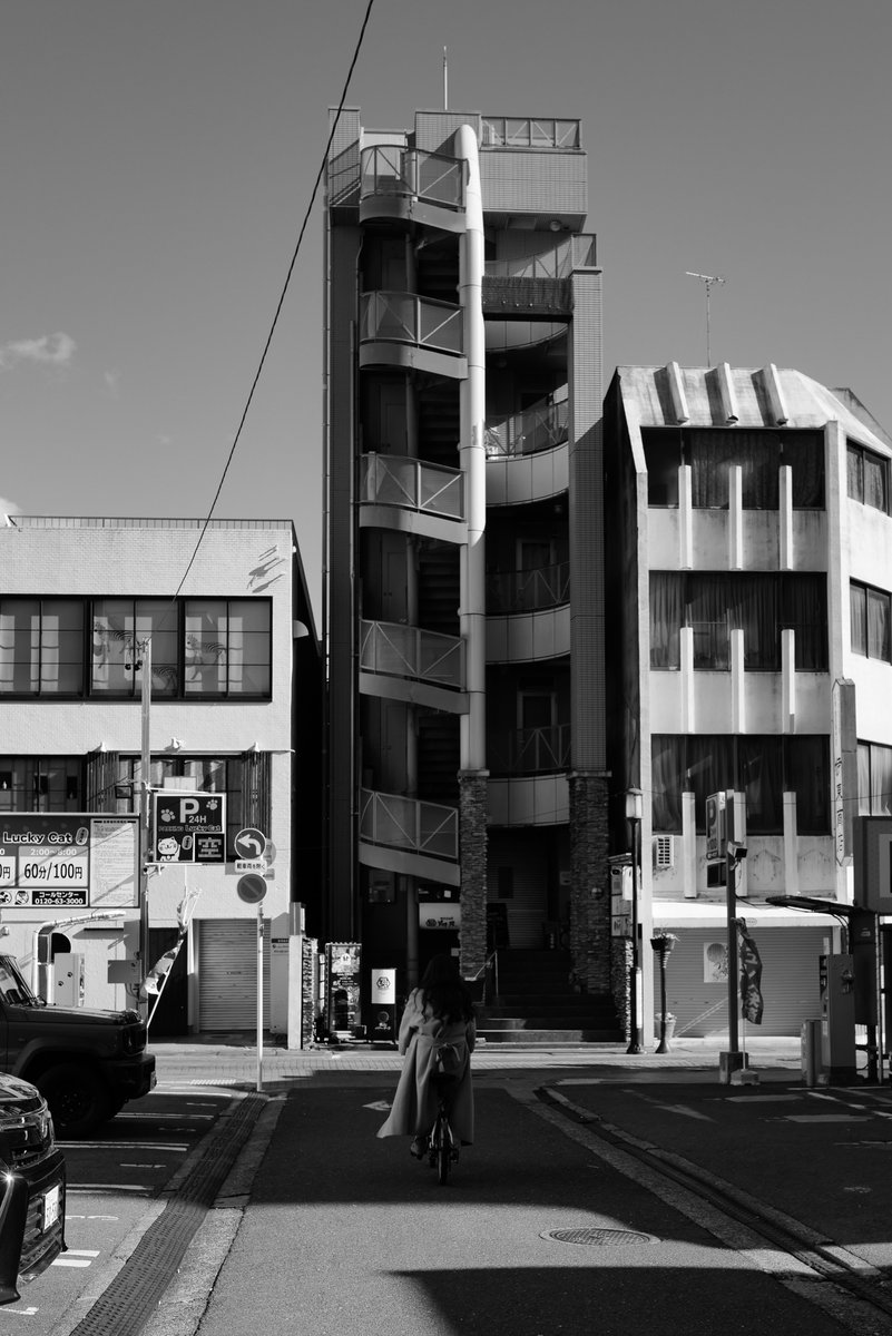 leica_lefty's tweet photo. holiday🚶📷
浜松駅周辺
#photography #blackandwhite #blackandwhitephotography #leica #snap https://t.co/sP5ZGtsg7g