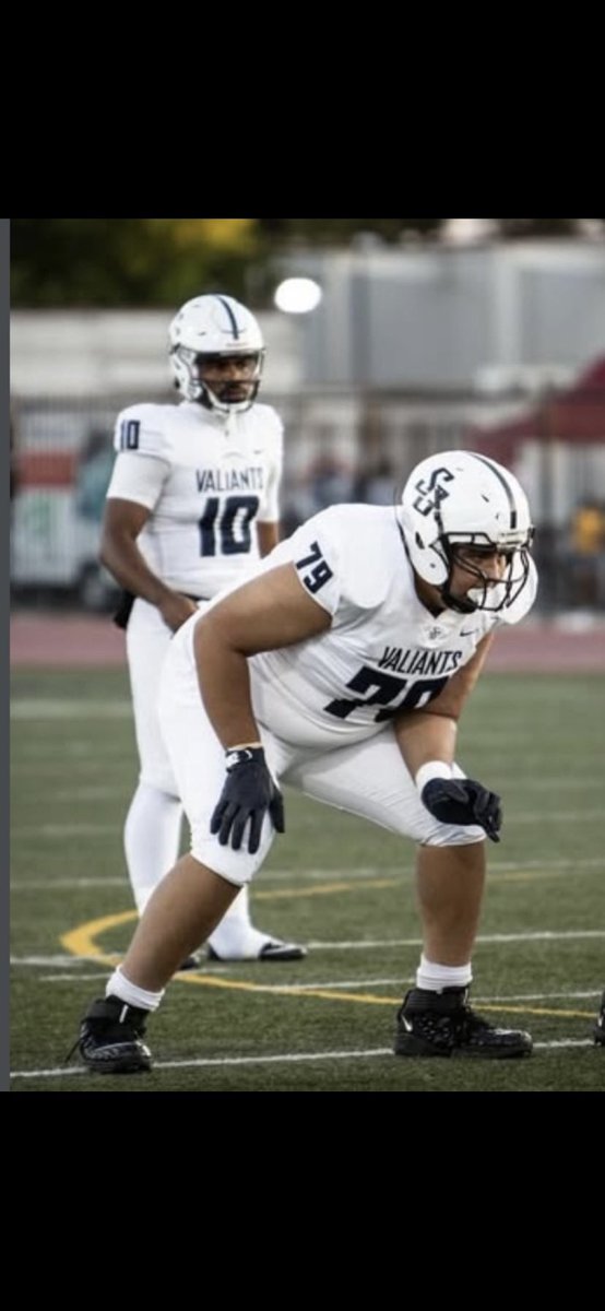 gens_football's tweet photo. Valiant Spotlight ⭐️
OL Rodolfo Rodriguez @_r7dy1  6’8 325 c/o 2028
GPA 3.0
Hudl https://t.co/wQT4TaDToy #TrustTheProcess https://t.co/gZ9uOlPFyr