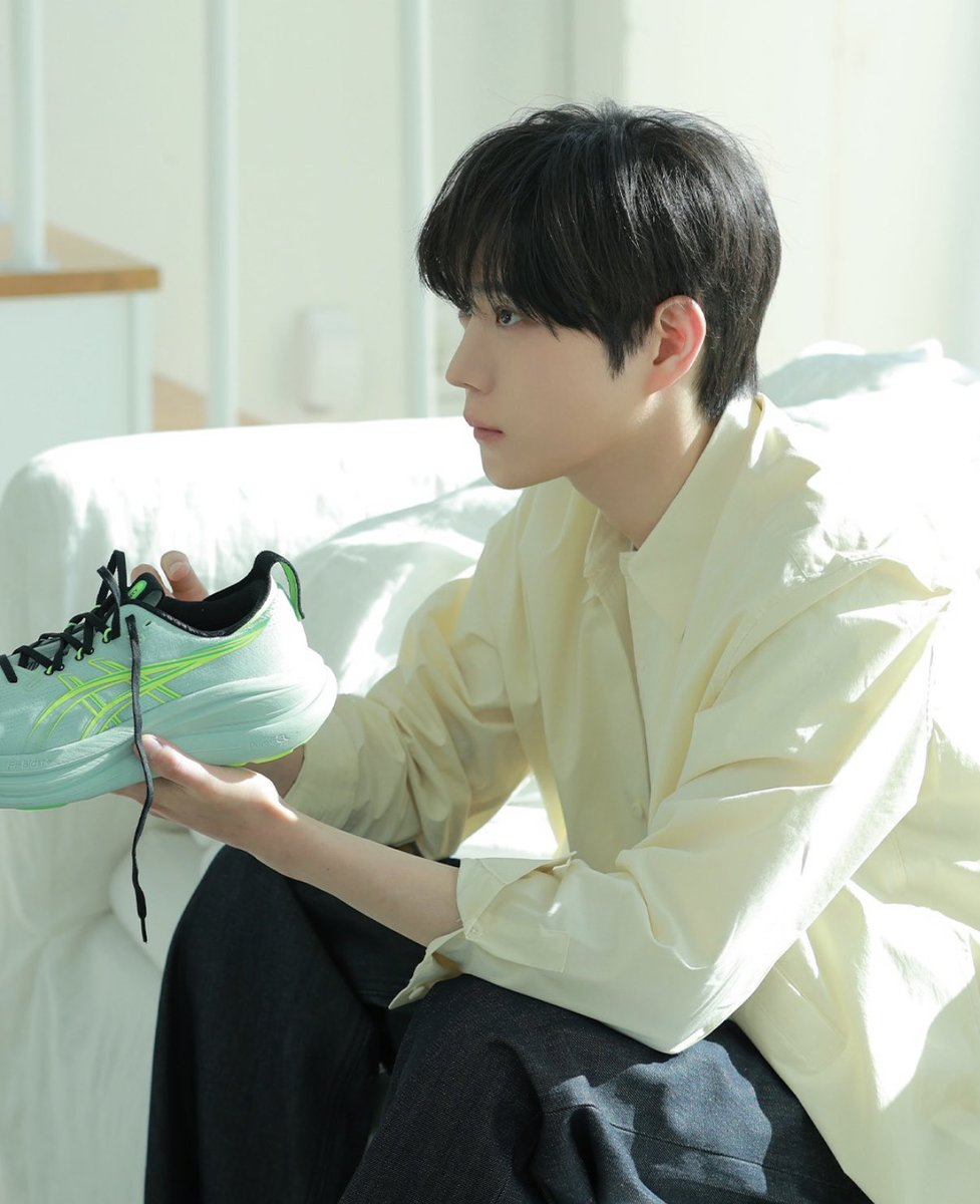 young__dlove's tweet photo. 핑쿠도 노랑두 다 잘어울리네🥹🤍

사진 더 쥬세요 현기증나요🥵

#김영대 https://t.co/oQPq0KjFRM