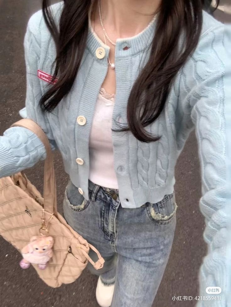 sserawl's tweet image. everyday fits made easy with korean cardigans🧚🏻‍♀️