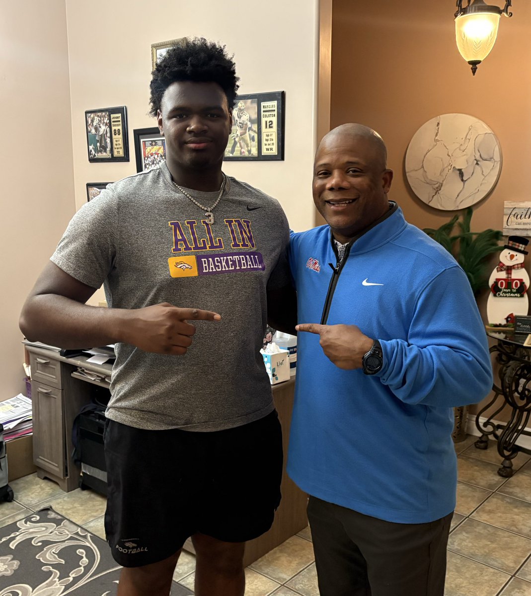 Albert S. tweet media