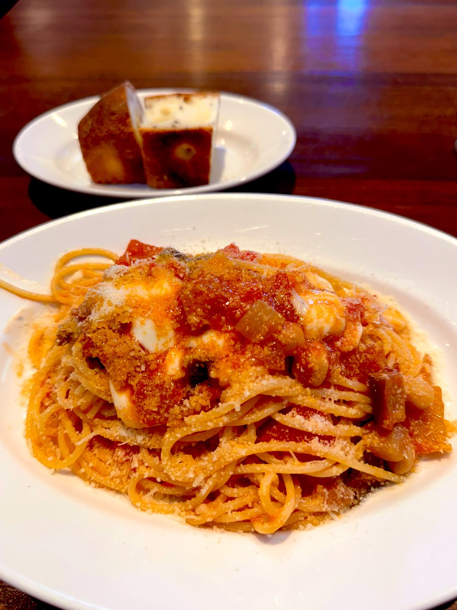 zerbinet's tweet image. カポナータとモッツァレラチーズの
スパゲティ
エスプレッソ
栗のパンナコッタ

おいしかったー

#ゆきめしてろ🍽