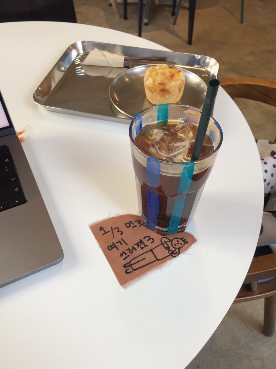 신당 오시면 이 카페 가보셔요
자연광 좋아하시는 분들께 추천

• • 조용해서 작업하거나 책읽기 좋음 ! 📖

📍원써드