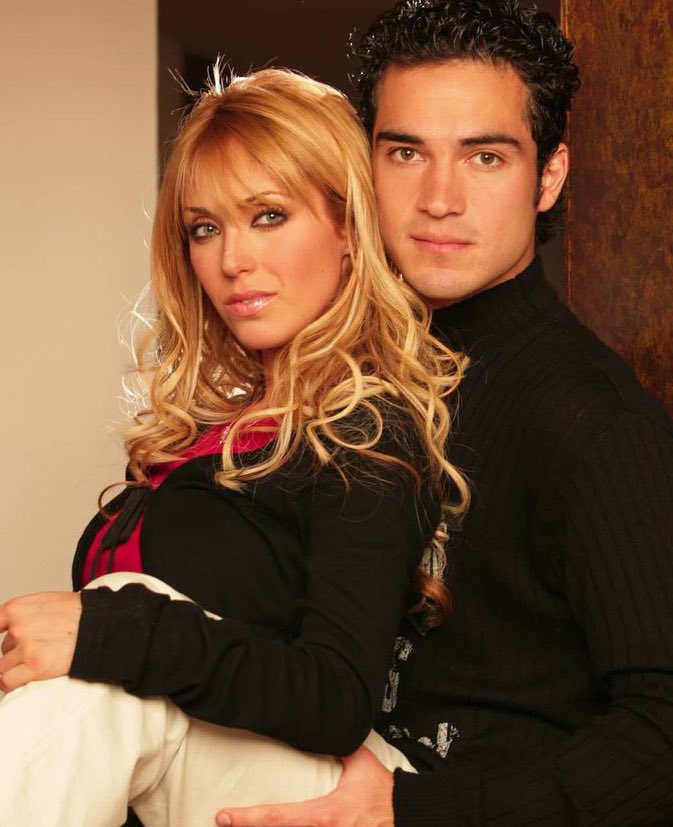 PopCrave's tweet image. RBD's Anahi and Poncho Herrera reunite in new video.