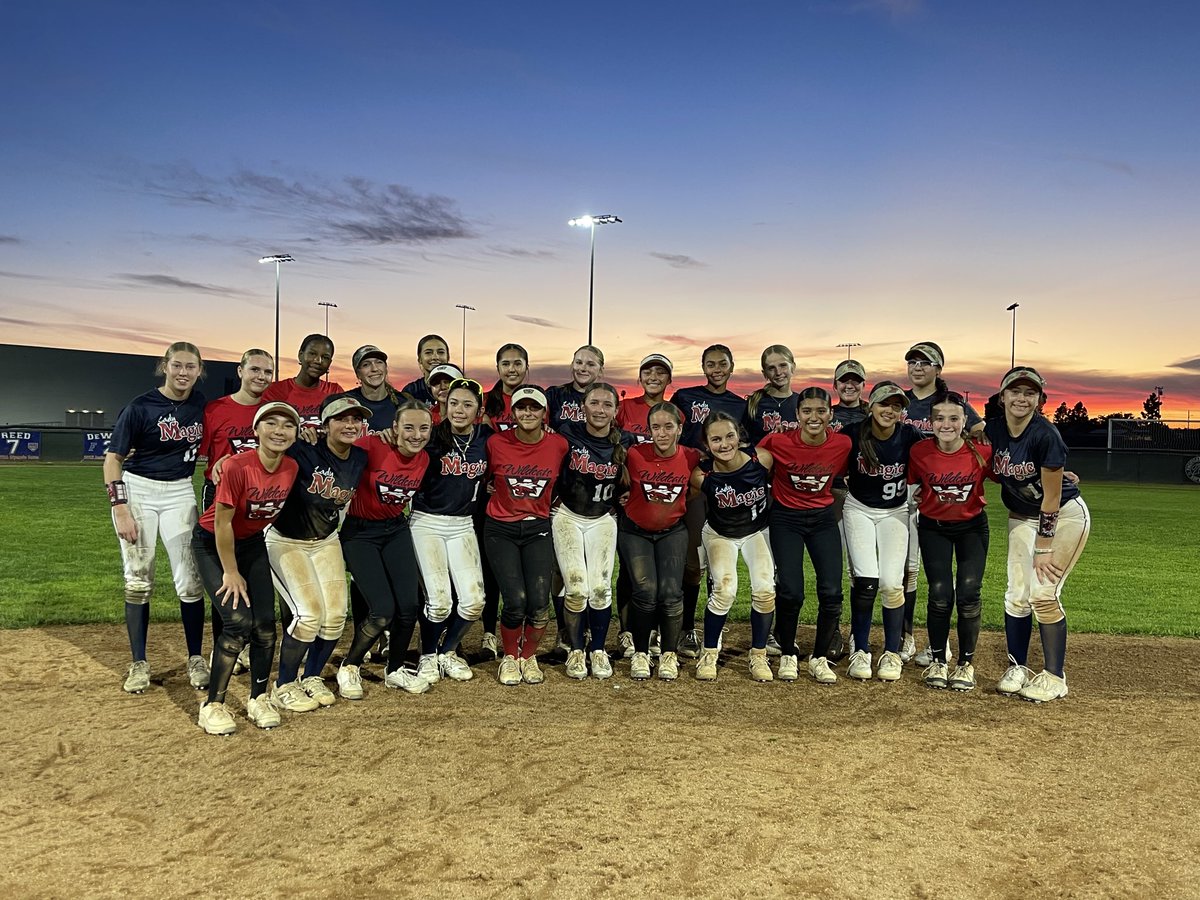 EJoiner2030's tweet photo. Great start for the season this weekend playing in So Cal. We went 5–0 and played really well together. 🔥 
I finished the weekend hitting .430. @ladymagic2012 @LineDsoftball @ExtraInningSB @PrepSoftball @SoftbalAmerica @ondecksoftball 
@tagupSoftball @TopPreps @CoastRecruits https://t.co/wVwOz2KK7t