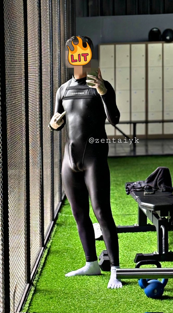 ylang ylang tweet media