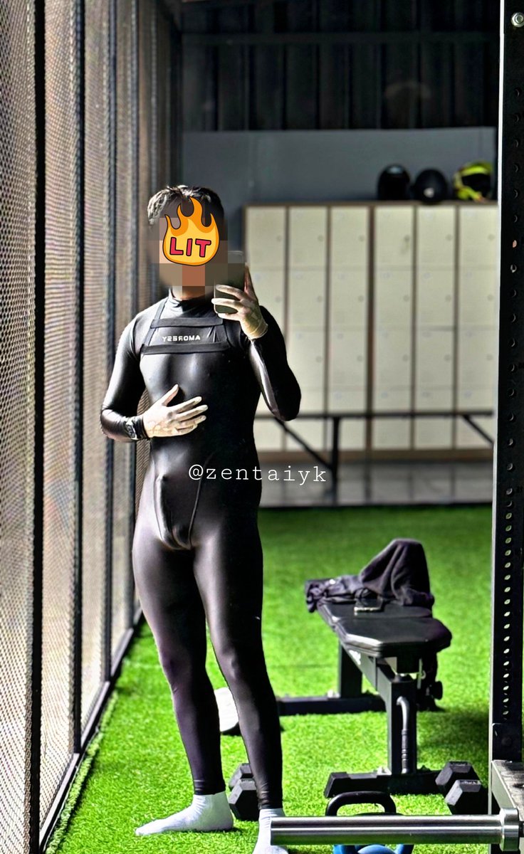 ylang ylang tweet media