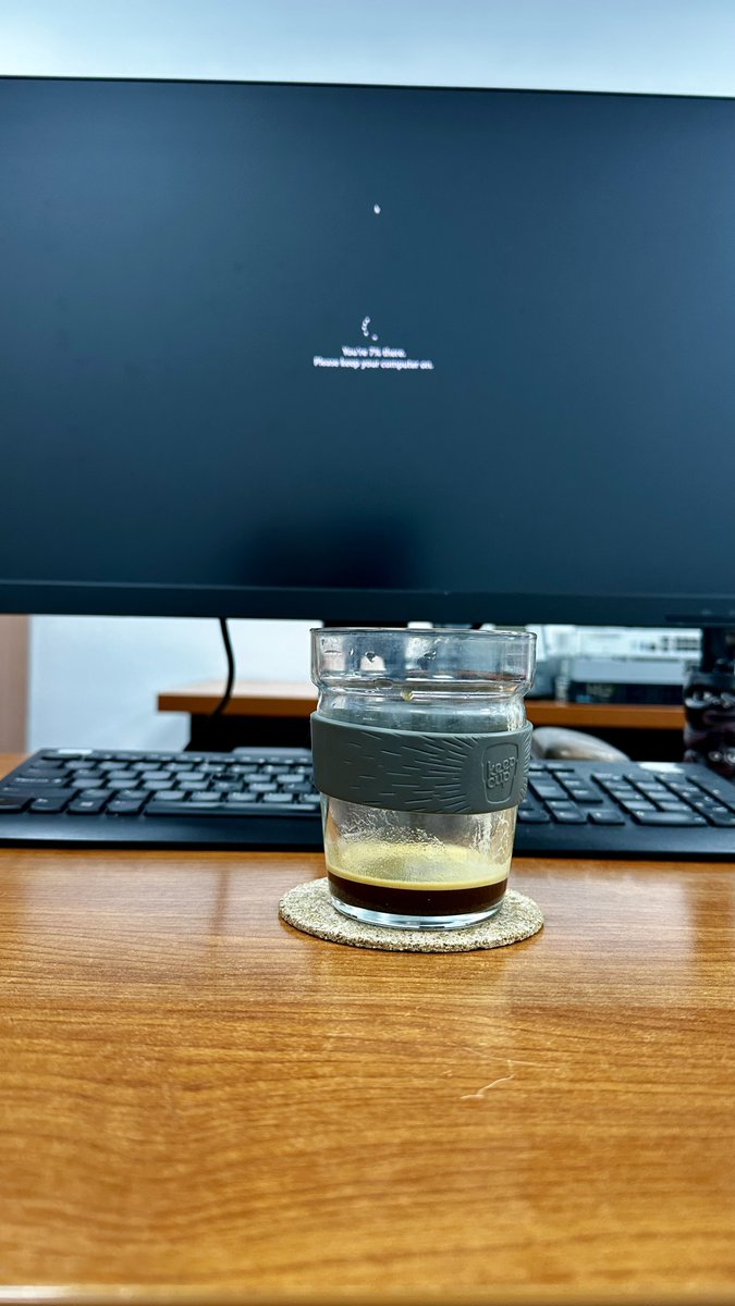 amorphys's tweet image. Neatza !
☕️
Aveti grija 🧊 pe trotuare! 🚇Ⓜ️😉