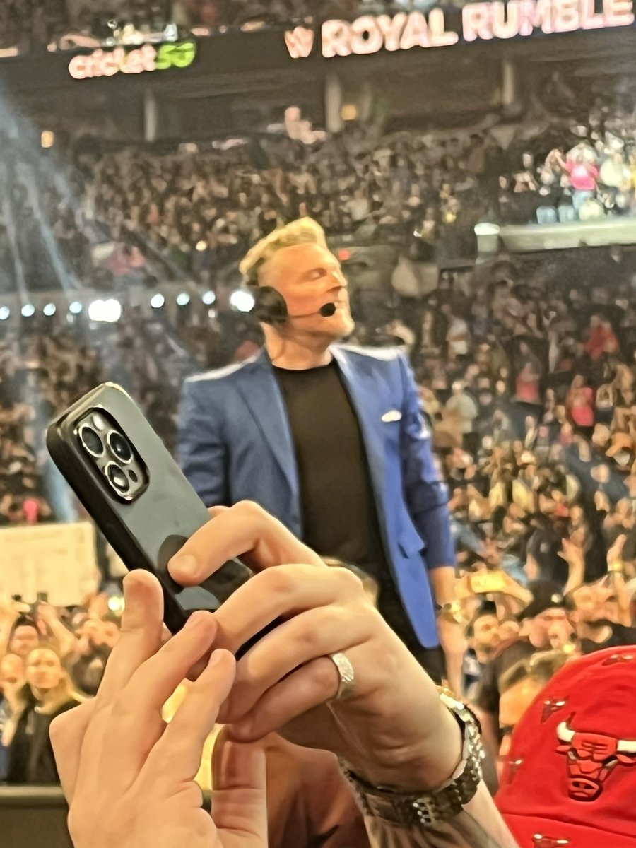 dandakich's tweet image. The 2 greatest shows in America @DontAtMeDD and @PatMcAfeeShow are filmed within 1/2 mile of one another…. Amazing