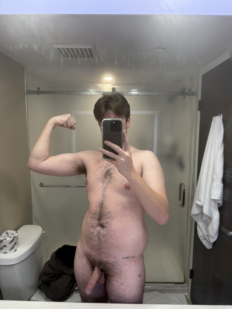 TrevToy's tweet photo. suck me dry https://t.co/hT67ZOaj6Y