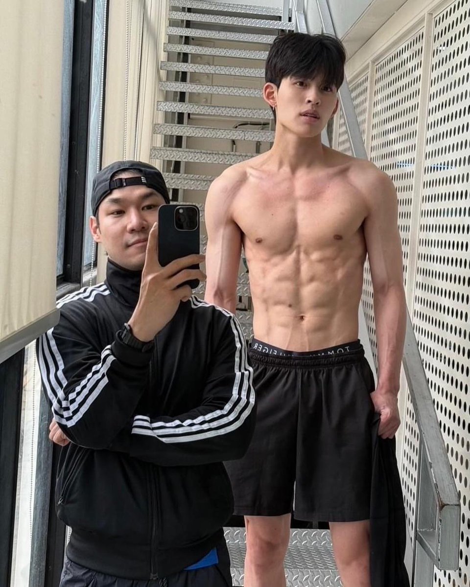 ahbuuuuu_'s tweet image. โห พี่