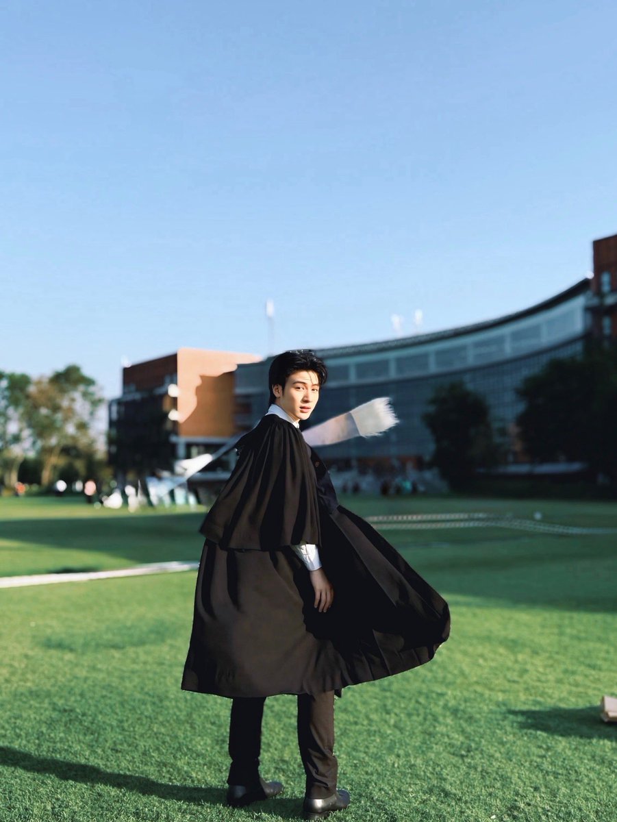 Lastly, appreciate everyone who always support and believe in me from day one🎓

#jimmu #jimmyjiramate