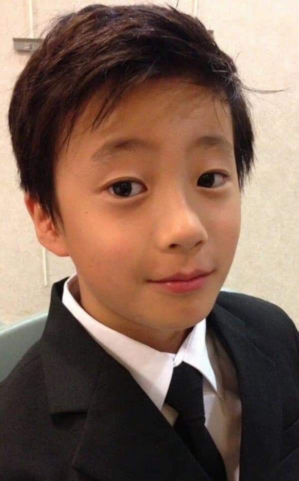 silpsonic's tweet image. หล่อเหลา                                          ปาป๊าวิท