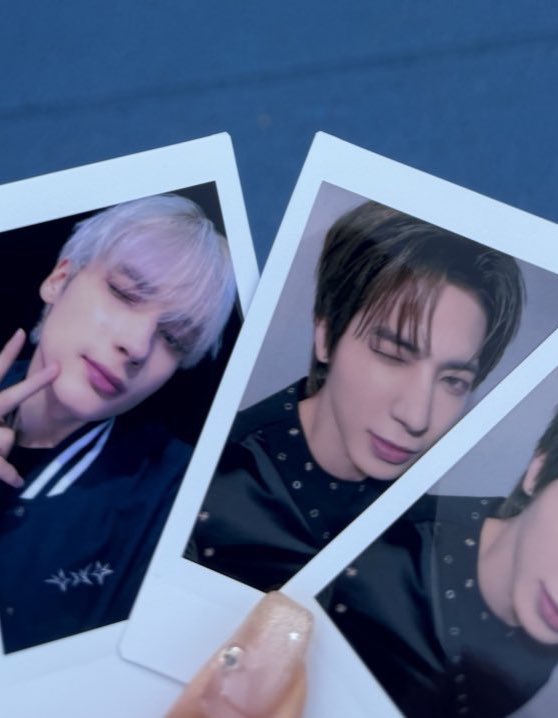 Blue Hour テヒョン 黒衣装トレカ Blue Hour テヒョン 黒衣装トレカ Blue Hour テヒョン 黒衣装トレカ