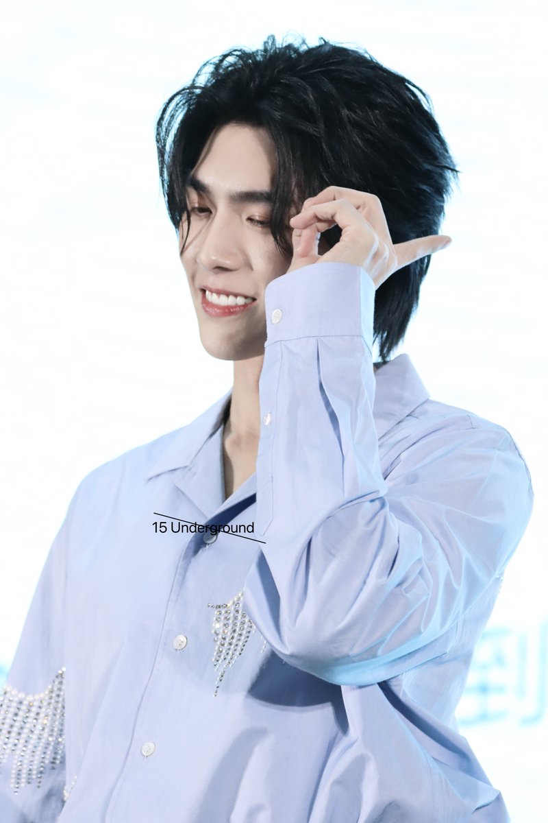 15 Underground tweet media