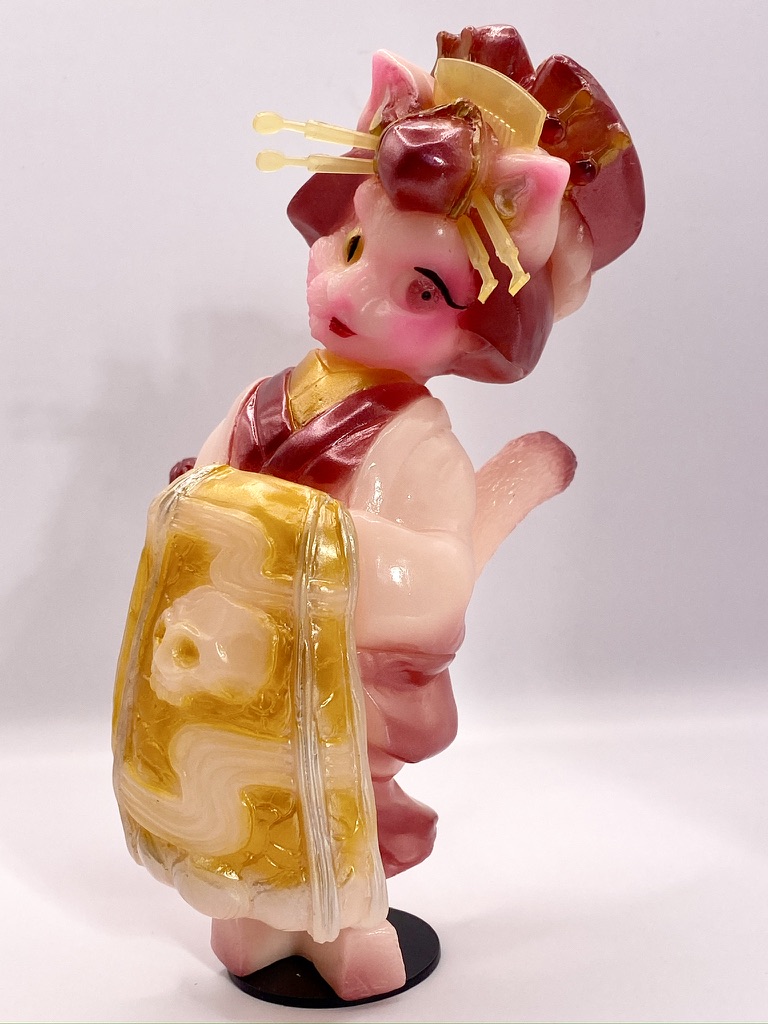 ヒカリトイズ個展カラー　蓄光赤　化猫遊女　新品未開封 化猫遊女」の赤蓄光“火焔”とゴールドラメの“開運”、オンラインにてご