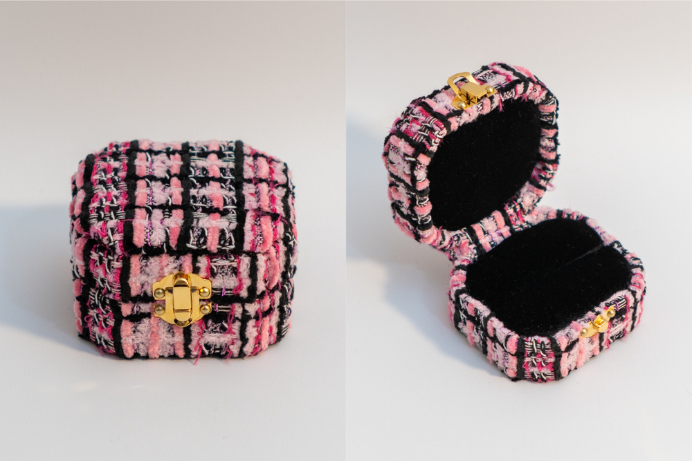 fashionpressnet's tweet photo. ツイード素材の「ジュエリーボックス」カラフルな”宝物”ケース、セントゥジュールから - https://t.co/koDRvxUtcq https://t.co/Kcyk9q7e7p