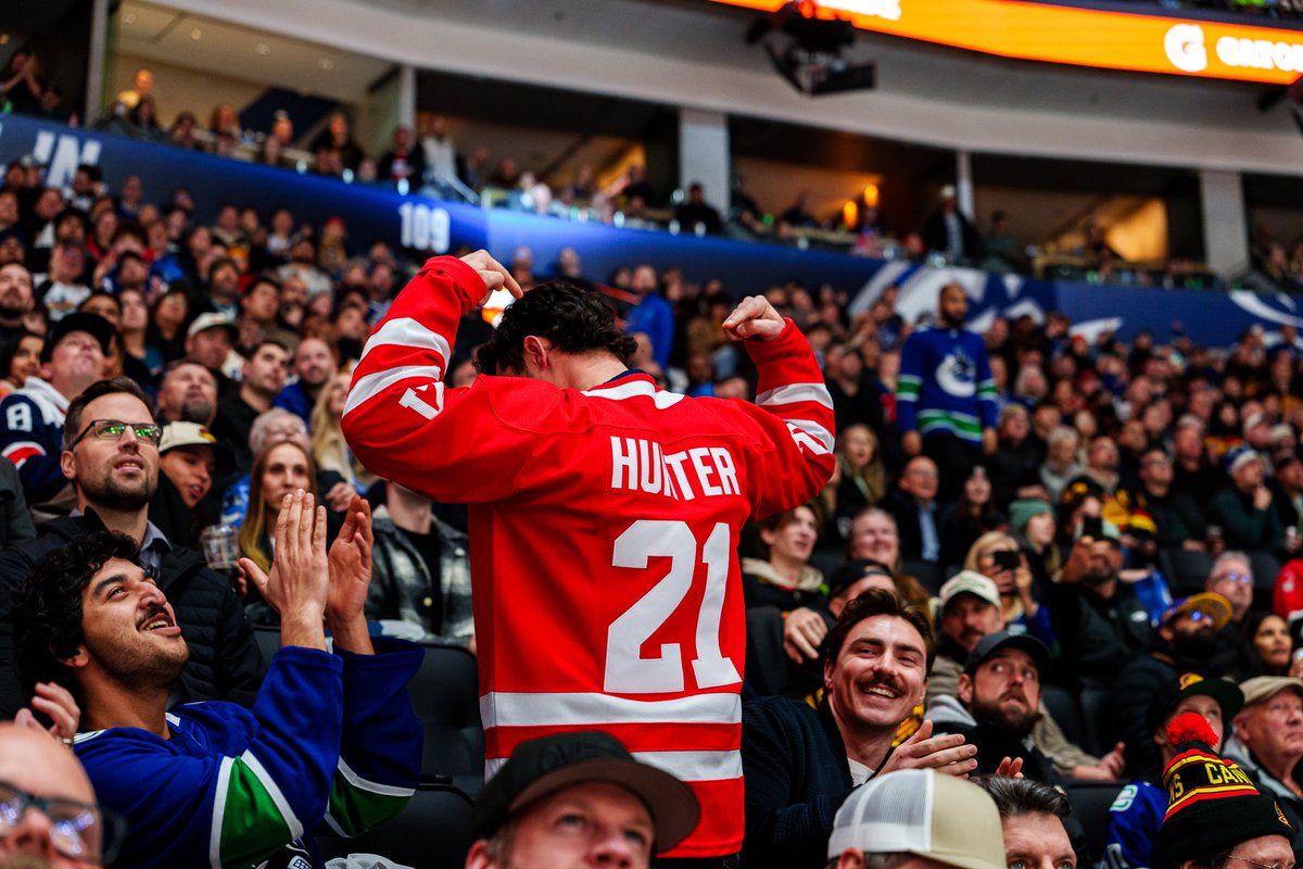 Canucks's tweet image. Scott Hunter mentioned.