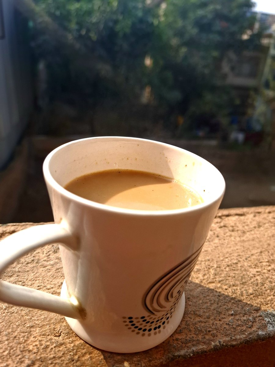 How to start a beautiful day? 
With tea, of course!😊