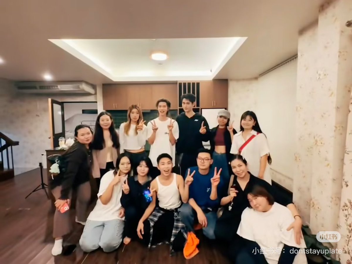 Sherry030704's tweet photo. The staff shared: Pupu looks even better and stunning in person than in photos,her facial features are so delicate! And he speaks Chinese extremely well
🐾@ppoohkt #ppoohkt
#PooHHooPers 🦮
PS: The new look of magazine is very handsome almost blows staff’s mind 💗 https://t.co/pzJrOF5vBk