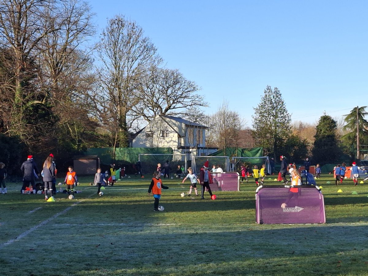 Met Police Youth FC tweet media