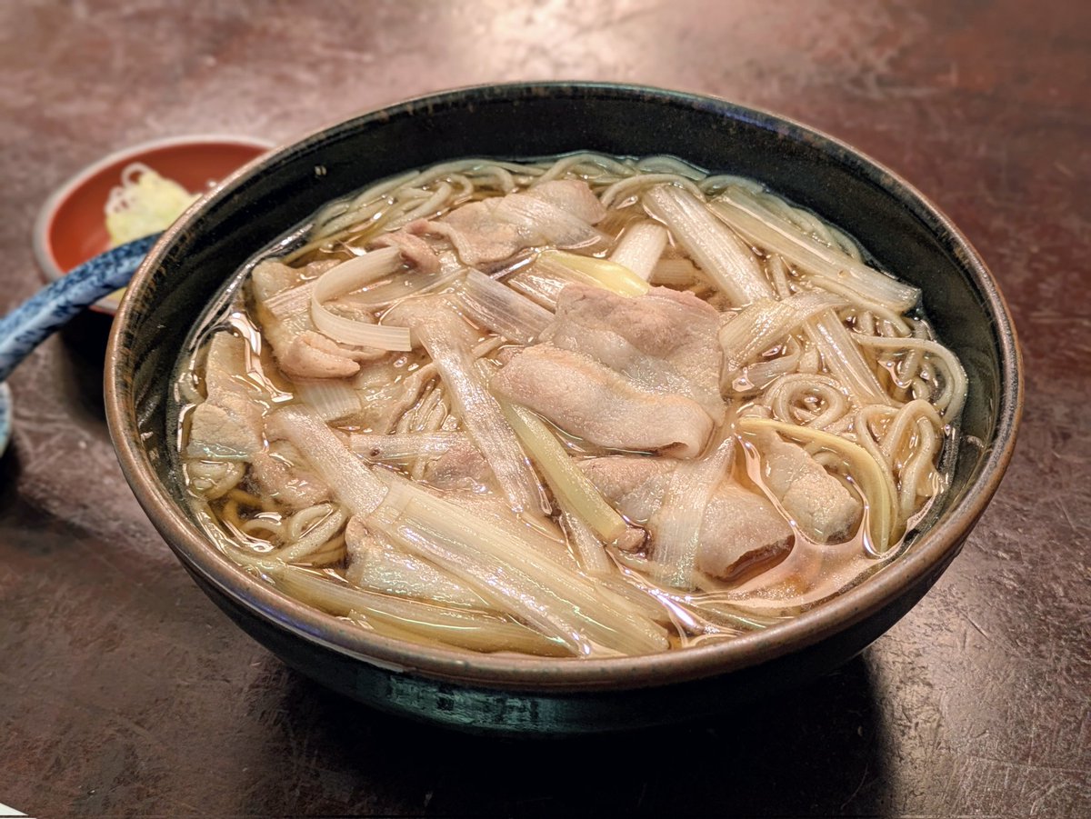 今日の浅草ランチは「寺方蕎麦 長浦」さんの肉南蛮そば。
上品なそばにコクのあるつゆ。長浦蕎麦さんはいつ食べてもうまいな〜。
#今日の浅草ランチ 