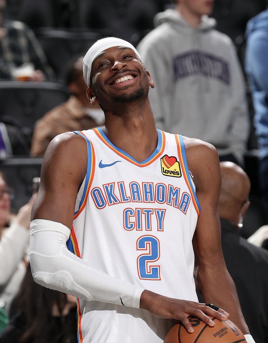 SHAI GILGEOUS-ALEXANDER CE SOIR :

40 POINTS À 84%
2/2 À 3PTS 🎯
7 REBONDS
11 ASSISTS
LA WIN À MILWAUKEE ✅
TROP JUSTE, TROP FACILE, TROP FORT ✅
115 MATCHS CONSÉCUTIFS À 20+PTS 🫠

C’EST MÊME PLUS UN PATRON À CE NIVEAU-LÀ 🥵