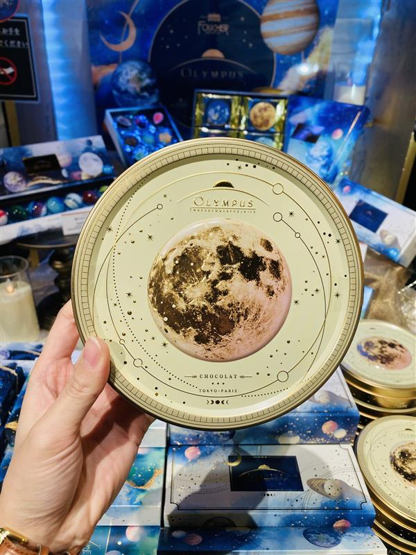 スイーツフェア🍫本日よりスタート💫 新商品「浮き星」をはじめ、ここ