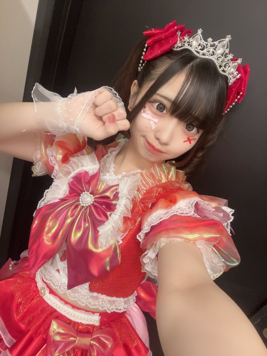 おはよっ👑❤︎
あしたのかふぇの準備はじめている！！！