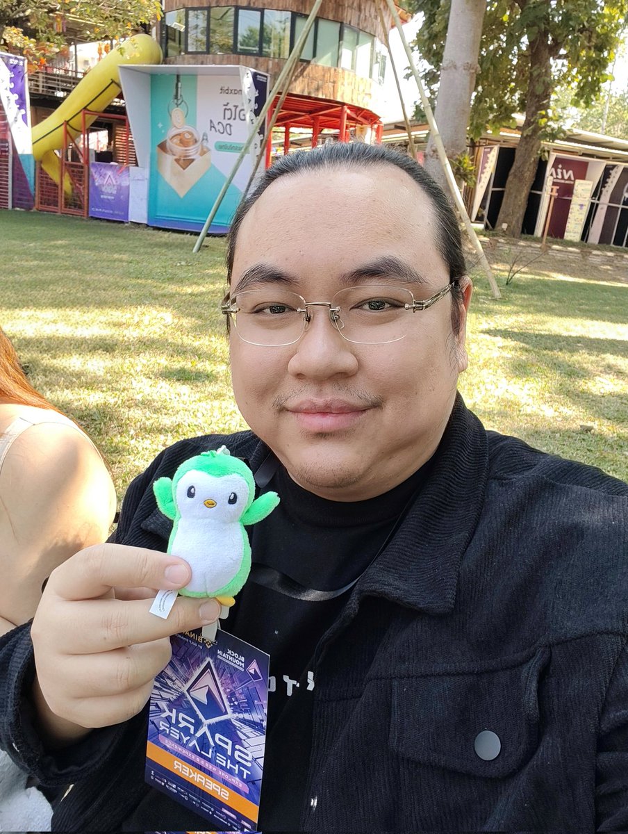 CryptoSaiV2's tweet photo. 🌟💚 CNXNFTDAY 2026
งานวันแรกของ #BlockMountain เริ่มแล้วครับ
ตามมากันครับทุกคนนนนน
🥰🥰🥰
@AbstractchainTH #CNXNFTDAY2026 https://t.co/U7mj2ZakQM