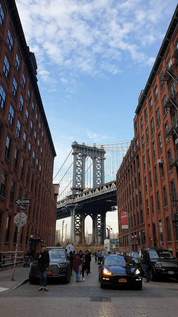 Ananke_xhltk's tweet image. 뉴욕 혼자 여행이 정말...최고였어요...
코로나 터진 시기라 교환학생으로 갔던 중간에 돌아왔지만..이 봄방학 때 여행이 너무 좋은 기억이에요 비록 계획대로 된 건 거의 없지만...(사유: 문닫음 이슈