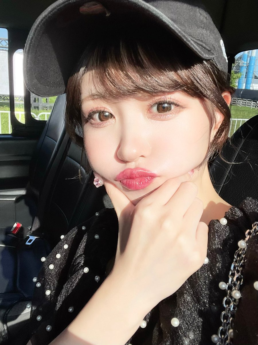 SYFZ221's tweet photo. 櫻井優衣　顔 https://t.co/UX7VpoZ7Px