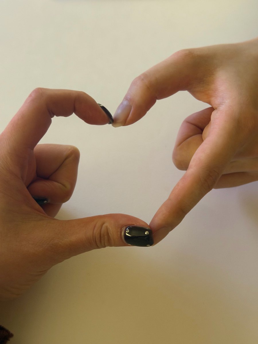 staycbread's tweet image. 🐱 eunha unnie too she came to my house 3-4 times …?
🐱 i go to unnie’s house a lot too ㅋㅋㅋㅋㅋㅋㅋ
🐱 i went just a few days ago too
🐱 after eating meat with unnie outside, we went to her house, watch various videos ..had a drink ….too and unnie cooked cheongyang chilli…