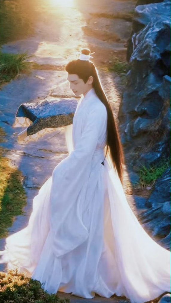 xixicloudancer's tweet image. How can one person be so dreamy?
#LuoYunxi #LiSi #ShadowPunisher