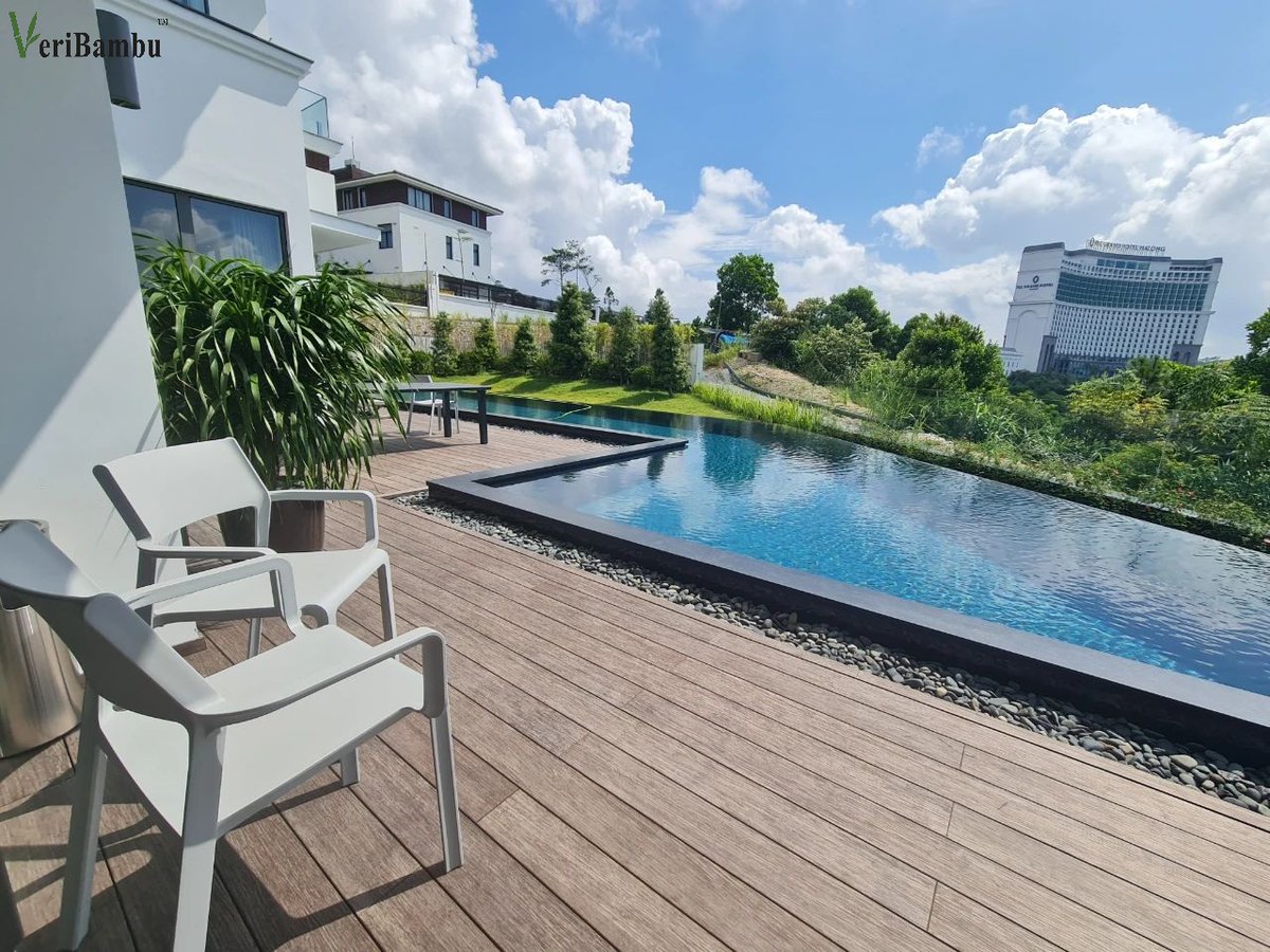 HEBMVeriBambu's tweet image. Step into sustainable poolside design with Veribambu™ bamboo decking. 🌿
Engineered for water, UV &amp;amp; humidity resistance—stable, durable, and barefoot-friendly for resorts and outdoor spaces.
#Veribambu #BambooDecking #PoolsideDesign #SustainableArchitecture