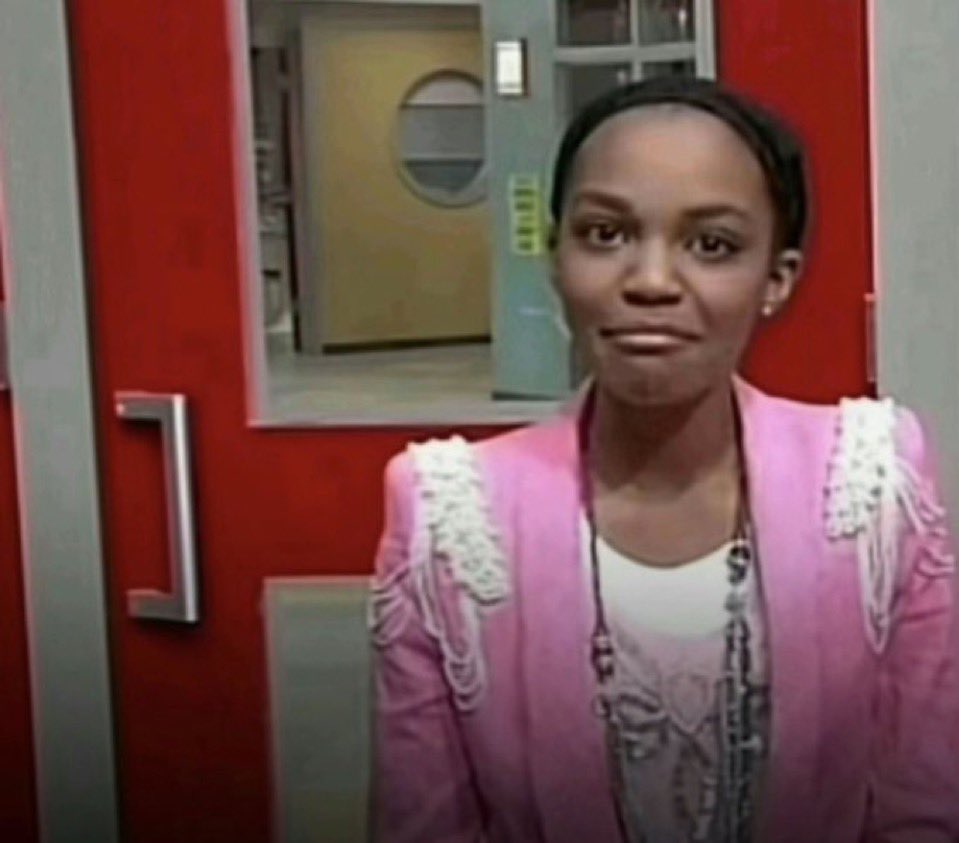 getting bored of rotating the few songs i have downloaded as my alarm tone so just picked a random song off that U2 album (never listened) that got added to everyone’s library in 2014 to wake up to tomorrow let’s see how it goes