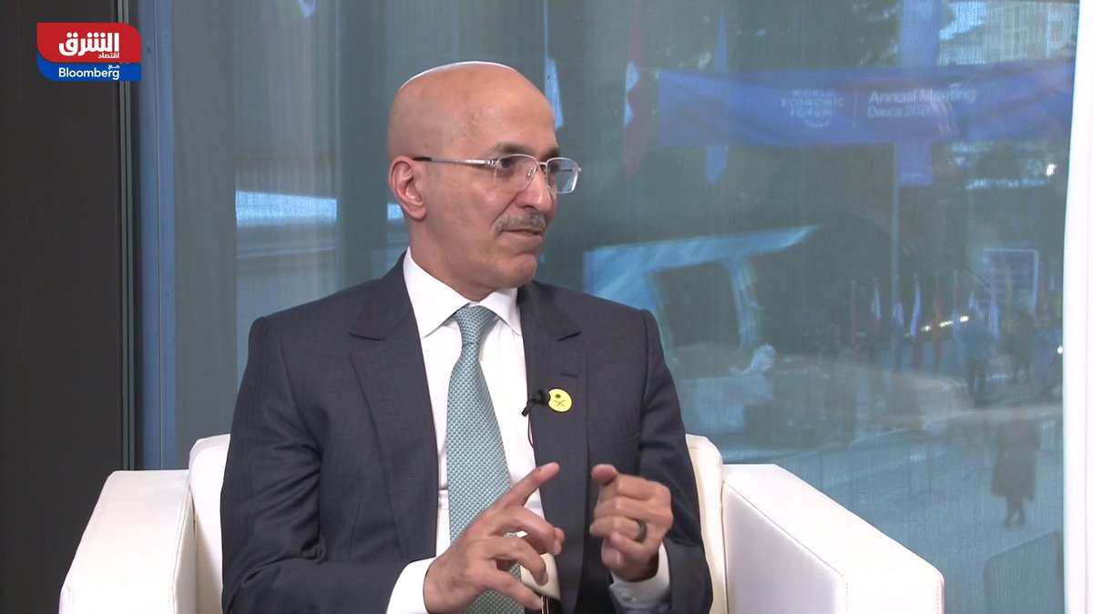 بعد 3 سنوات من توسع السعودية في إصدارات الديون، ما مدى إعادة تقييم هذه المخاطر في ظل التحديات التي تشهدها الأسواق المالية العالمية؟. وزير المالية السعودي محمد الجدعان، يجيب في مقابلة مع "الشرق": - الاستدانة خيار استراتيجي، لتمويل مشاريع رأسمالية، ولا نوجهها إلى النفقات الاستهلاكية. slman_TV 