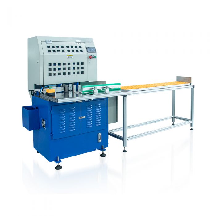 HXCP_Armin's tweet image. Automatic Double Head Round Corner Cutting Machine is used to trim the book block and paper board's two corners simultaneously, it's easy to operate and keeps safe, stable and cutting accurately, the blades are available for different size radii.#roundcorner,#cornercuttingmachine