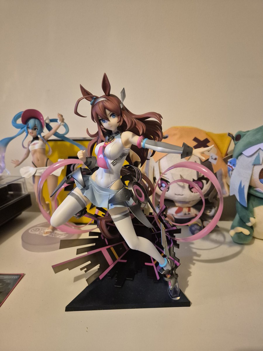 NemmysHesh's tweet photo. Shit January so picked up a bourbon figure https://t.co/VqztD3JTaQ