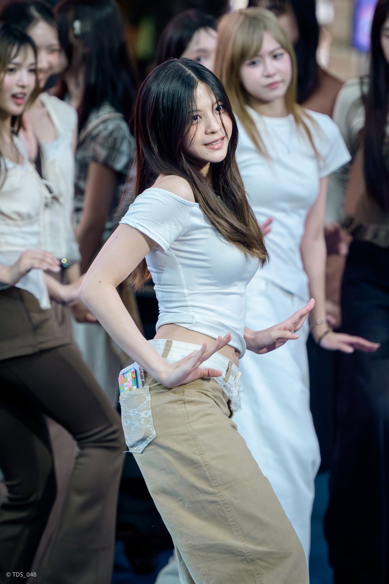 เป็นไอดอลแล้ว เป็นตลอดไป
ภาพคุณป๊อปชิชิของน้องๆจากงาน Busking Masaka ที่ผ่านมา
.
รับชมภาพเต็มๆได้ที่ fb
web.facebook.com/share/p/1CEu7E…
.
#MasakanoConfessionTH_Busking
#pinadayy #PopperPinyada
.
ดีใจที่ได้เห็นป๊ป้ร่างไอดอลอีกครั้ง 5555