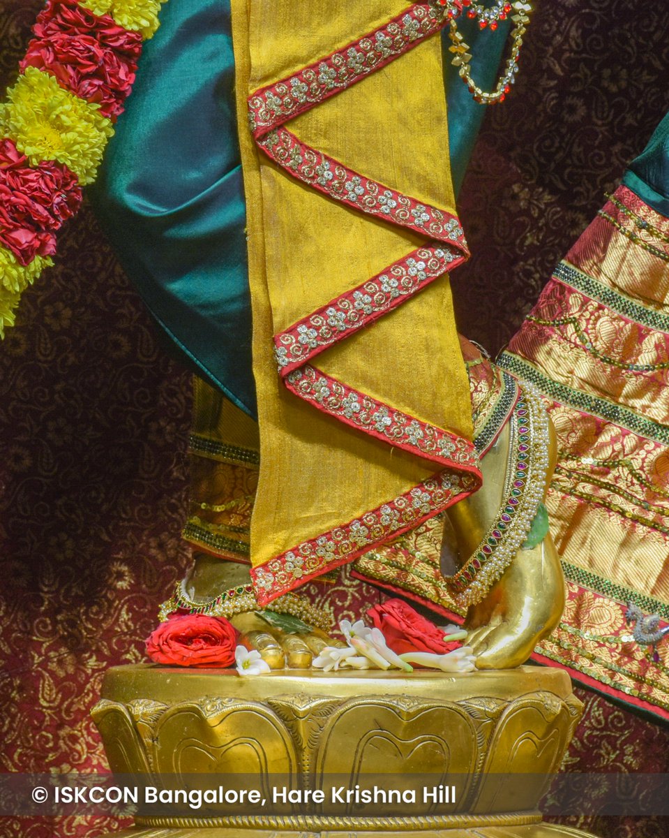 ISKCONBangalore's tweet photo. Daily darshan from ISKCON Bangalore temple - January 22, 2026..

#radheradhe❤️ #harekrishna🙏 #krishna #iskcon #bengaluru https://t.co/kyu80yDzjq