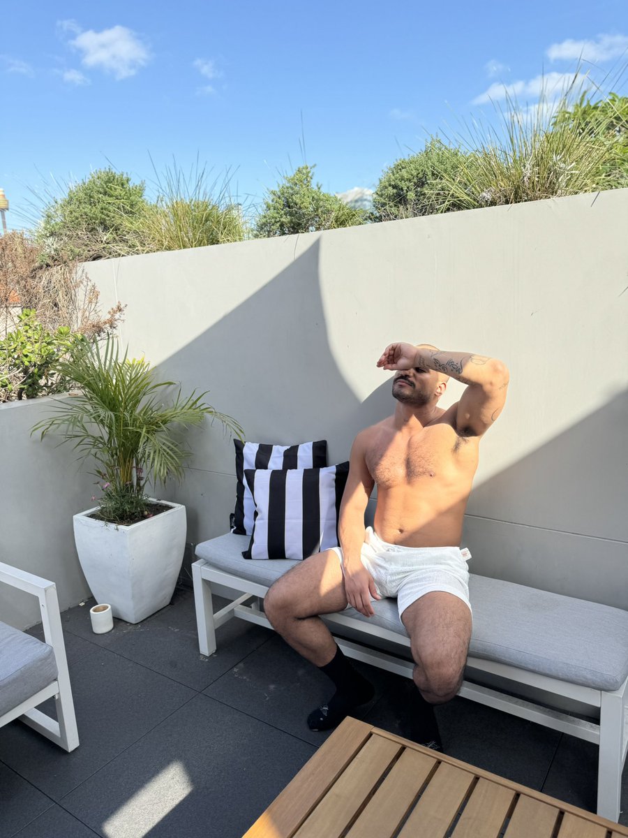 SydBossxo's tweet photo. ☀️day! https://t.co/WwpDQtSGQV