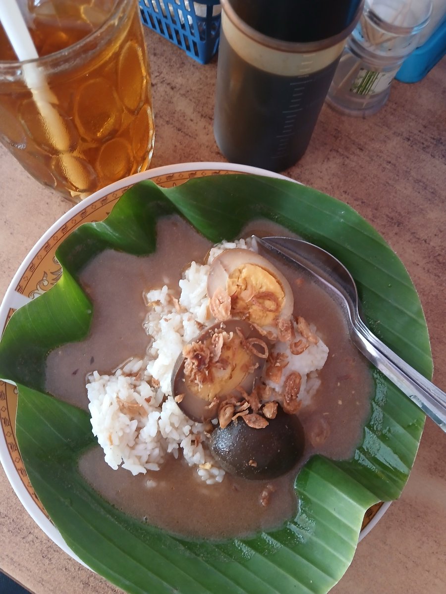 oh begini bentukan nasi gandul tuh 🤣