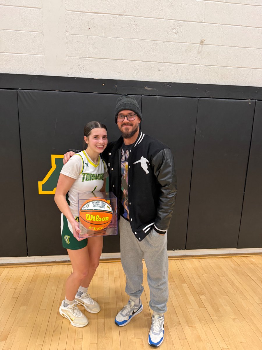 jerradquinn_boo's tweet photo. Kennedy congrats on becoming All time leading scorer in Atown with just over 1700 points and counting.  Also became All time leader in assist.  Special shout out to this guy, Hunter Rhodes, who Kennedy has spent a lot of time with building and improving her game. @IGBRcoverage https://t.co/UrDqZDb7rg