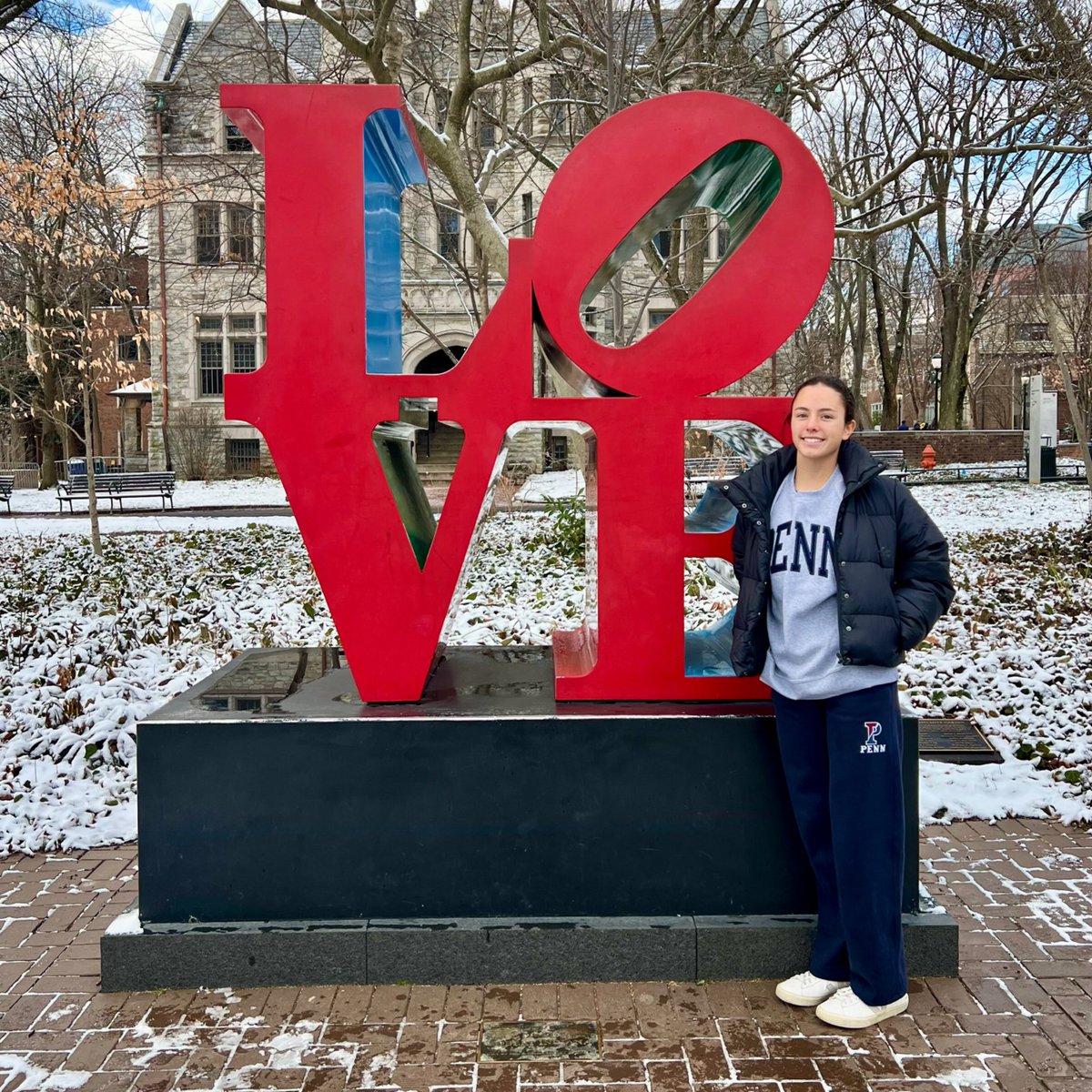 carolineharner7's tweet photo. Loved my time @PennWSoccer with @Coach_KTurner @CoachSteigelman @CoachSeve - And what a cool experience training in the full-field indoor dome! Fight on Penn!

@PATEADORES_ @pateadores_irv @ECNLgirls @TheECNL @ImYouthSoccer @ImCollegeSoccer @imwomenssoccer @SoCalGirlSoccer @TheSoccerWire @TopDrawerSoccer @PrepSoccer