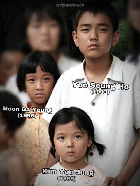 Nemu foto ini, baru tau moon ga young udah aktris dari kecil. Lucu banget ini bertiga. •kdm•