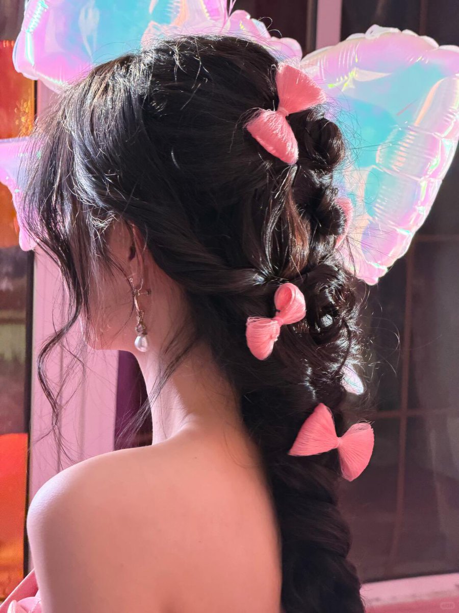 wcr_99's tweet image. Makeup artist Wang Miaomiao (Wang苗苗) shared the butterfly princess braided hairstyle she created for Wang Churan via Xhs. 

#WangChuranTurns27 #WangChuran #王楚然
