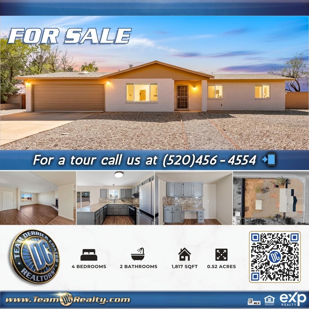 🏡Home For Sale! The interior boasts laminate flooring throughout