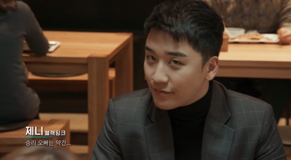 lolitascak3's tweet image. สีหน้าบพคือบอกหมดแล้ว การแสดงส่วนหนึ่งแต่อีกส่วนคือมองหน้ามันก็รู้แล้ว สีหน้าแต่ละคนคือไม่ไว้ใจมันสุดๆ ตอนนั้นมันเริ่มค้ามนุษย์แล้วด้วย สยอง