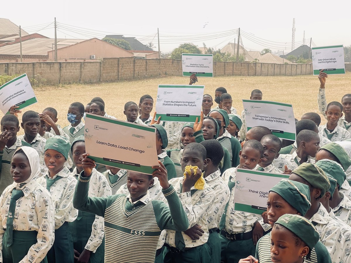 AssonUnilorin01's tweet photo. Unmatched energy, curious minds, brilliant display, plus a buzzing atmosphere filled with high enthusiasm.

The students engaged deeply with conversations around data, digital innovation, and AI — paving the way for the next generation of data-driven thinkers.

#StatisticsSummit https://t.co/UOk7vU6lkD